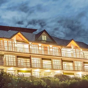 The Montfort, Nuwaraeliya Couette-café