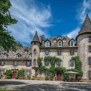  Bed & Breakfast Chateau De Courbelimagne, France